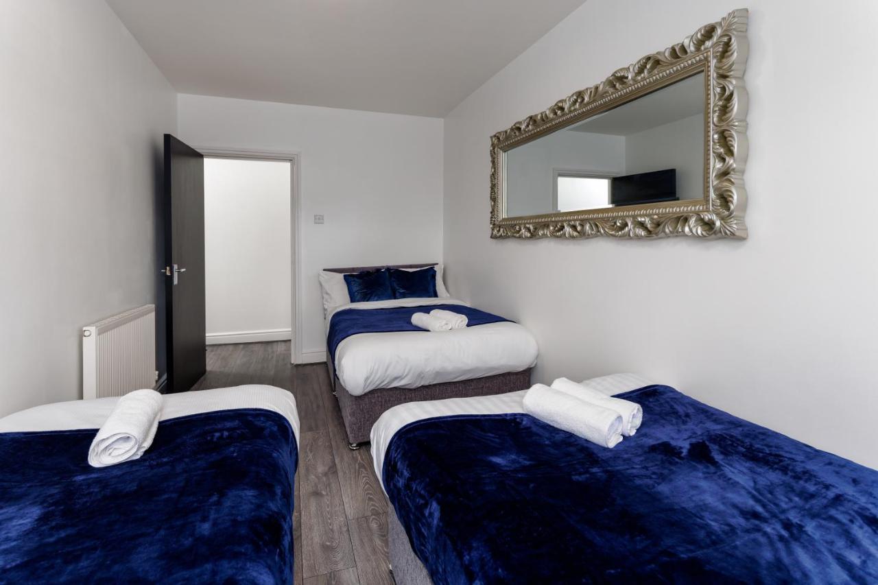 Snuggle Cove By Bella * Liverpool